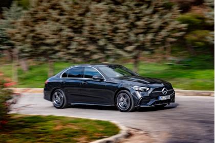 Mercedes-Benz C300e 313Ps